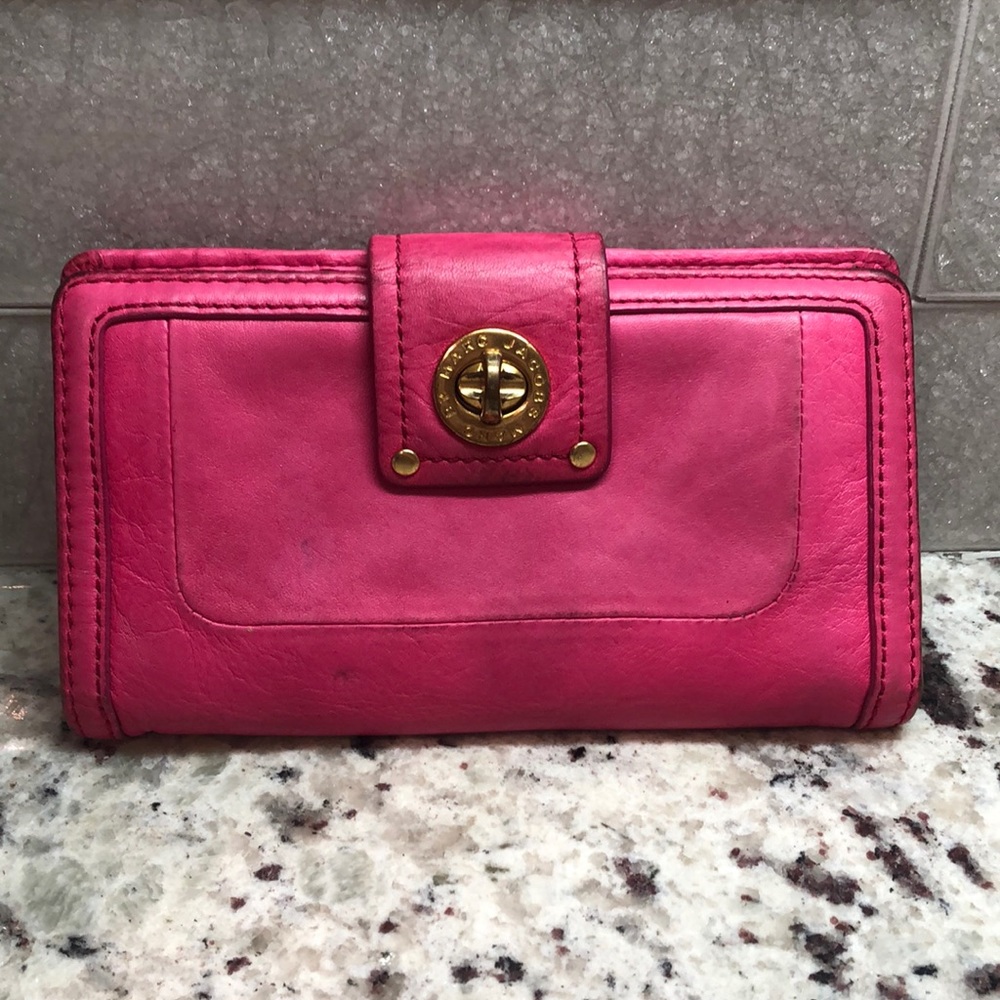 Marc by Marc Jacobs pink leather wallet
